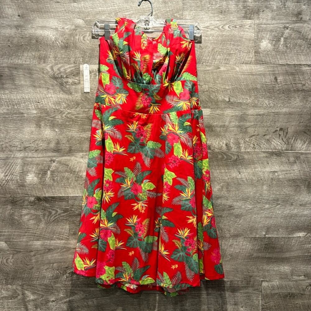 Love by Chelsey NWT Halter Floral MIDI Dress with smocked back. - Picture 2 of 9